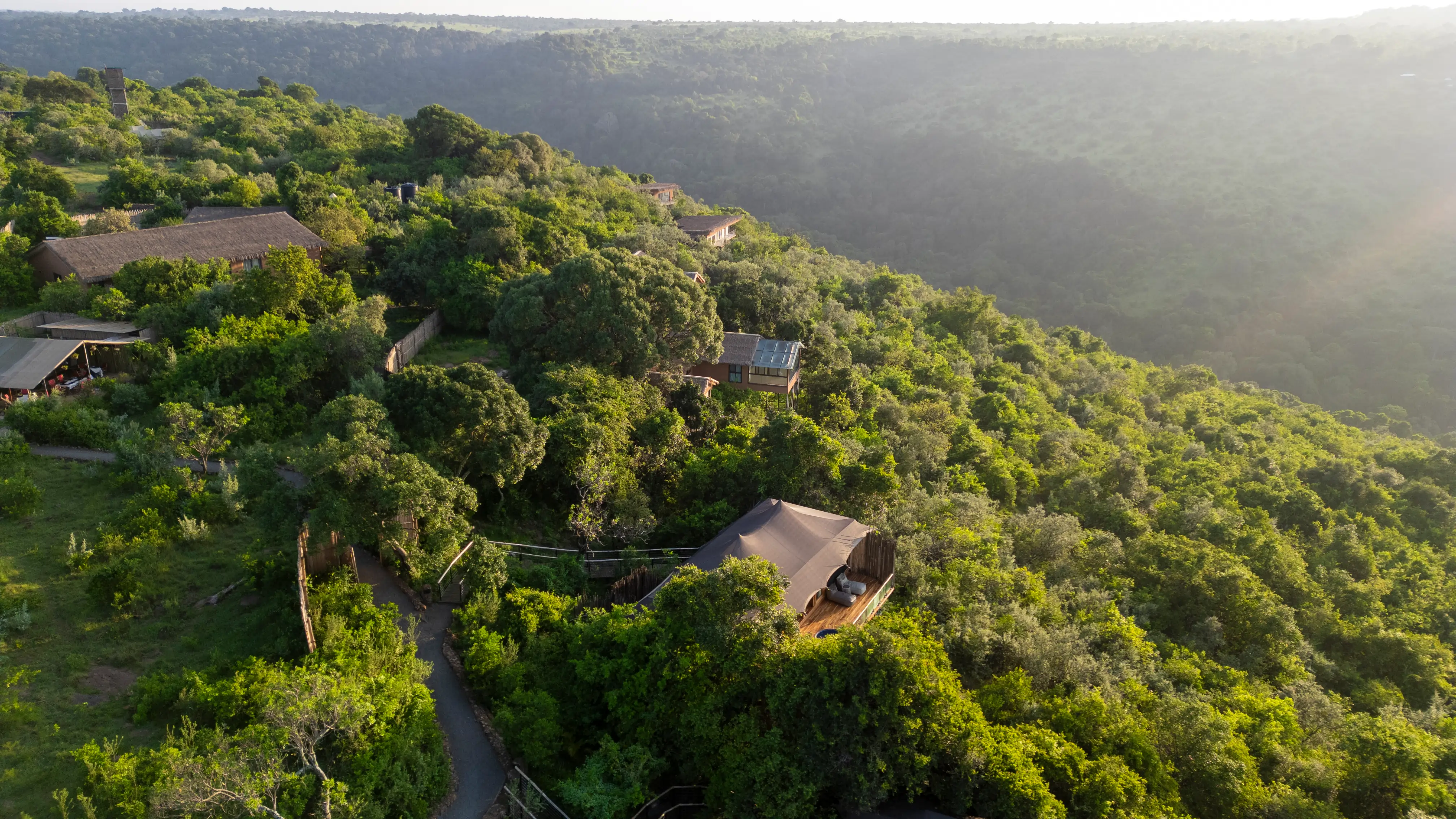 Pearl Mara boutique luxury camp in prime game viewing territory